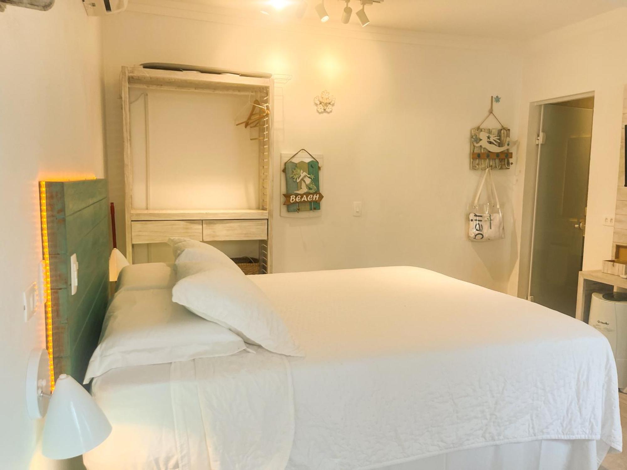 Casa D'Aroeira Residencial Boutique - Centro De Juquei - 2 Quadras Do Mar - Servico De Praia - Roupa De Cama 600 Fios Algodao Egipcio - Toalhas Banho E Praia - Tudo Novo - Estacionamento Interno - Cozinha - Consulte Unidades Com Ofuro Hidro E Cromote エクステリア 写真